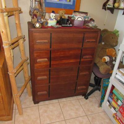 Sale Photo Thumbnail #171