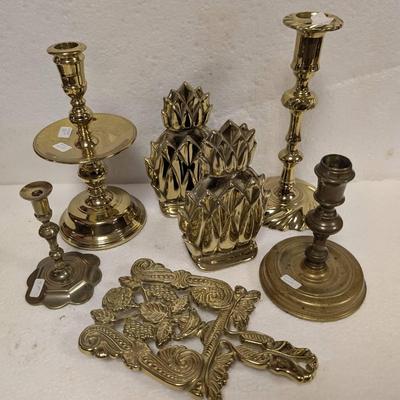 Group Of Virginia Metalcrafters Brass Items