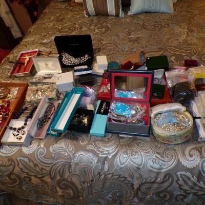 Sale Photo Thumbnail #65