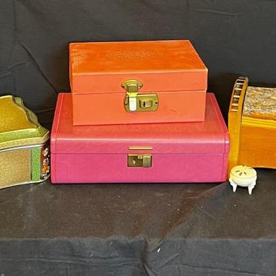 Fun Vintage Jewelry Boxes 