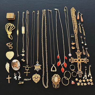 Gold Colored Vintage Jewelry