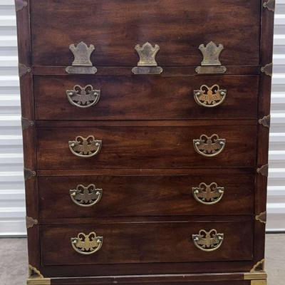 Henredon Campaign-Style Dresser (1115)