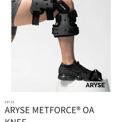Lot 311: Aryse Metforce OA Knee Brace Right Side 