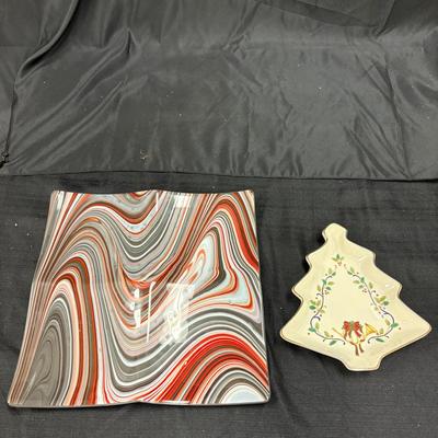 Lot 624: Decorative Glass Swirl Platter & Mikasa Holiday Elegance Christmas Tree Dish – Set of 2