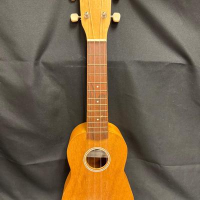 Lot 224: Vintage Tawain Tara Acoustic Guitar 