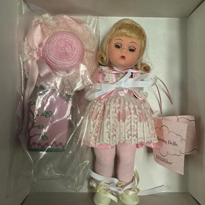 Lot 217: Madame Alexander Collecting Dolls 30940