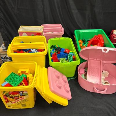 Lot 600: Children Lego Duplo Building Blocks