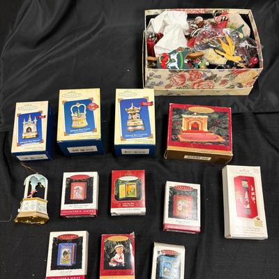 Lot 632: Lot 632: Large Lot of Vintage Hallmark Keepsake Ornaments – Collector’s Series, Jewelry Box