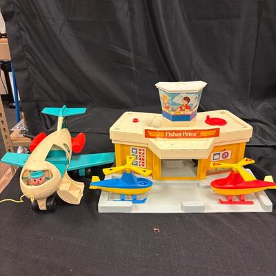 Lot 616: Vintage Fisher-Price Airport Playset #933 with Jet #996 and Helicopters – 1970s