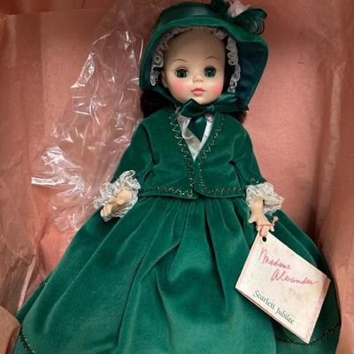 Lot 207: Madame Alexander Scarlett OHara Doll ( Brand New In Box )