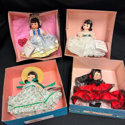 Lot 211: Madame Alexander World Showcase Collection ( Queen Of Hearts, Scarletts , Spain)