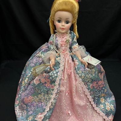 Lot 226: Madame Alexander Marie Antoinette 21” Collectors Doll 