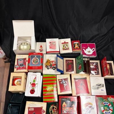 Lot 640: Large Lot of Hallmark Keepsake Ornaments – Star Wars, Grinch, Disney & More – Vintage & Mod