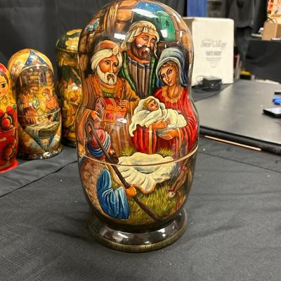 Lot 612: Hand-Painted Ukrainian Nativity Nesting Doll Set – Signed “Danko” (2006, Kyiv)