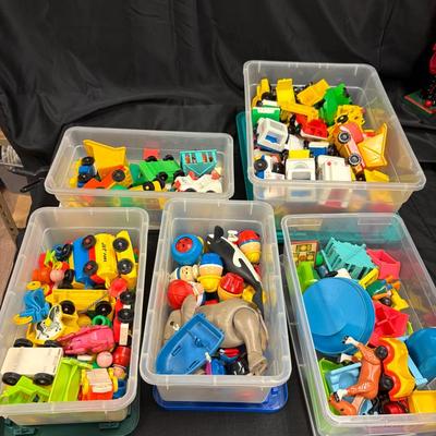 Lot 601: Fisher Price Toys