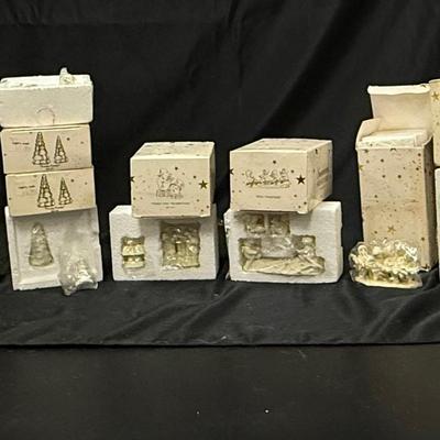 Lot 436: Lot of 15 Department 56 Snowbabies Figurines with Boxes – Retired & Vintage Pieces