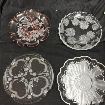 Lot 618: Vintage Glass Serving Platters Collection