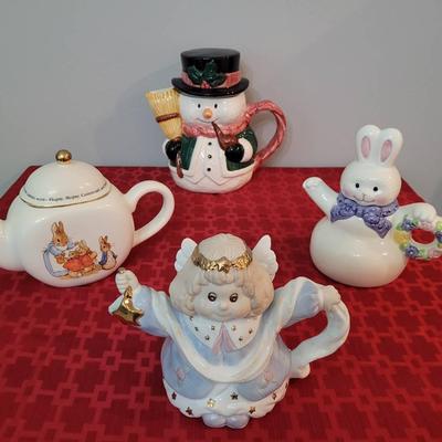 Holiday Teapot Collection 