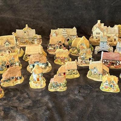 Handmade Lilliput Lane Collectible Assortment (B) 