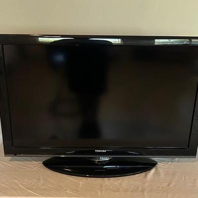 40” Toshiba LCD TV
