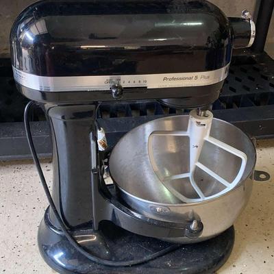 KitchenAid Professional 5 Plus Stand Mixer With Grinder Attachment