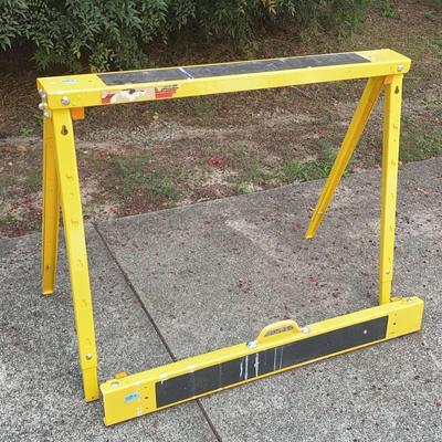 Adjustable Heavy Metal Sawhorse with Handle