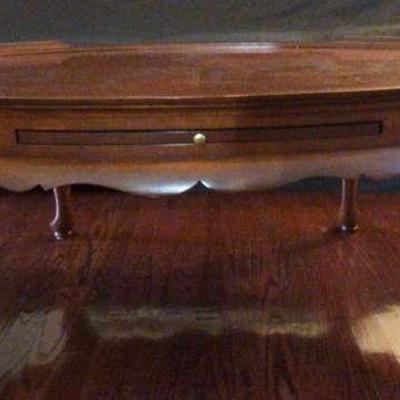 Ornate Wooden Oval Coffee Table With Tray Drawer