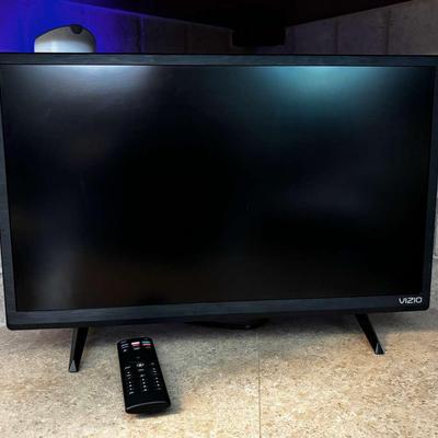Vizio 24" Smart TV with Remote