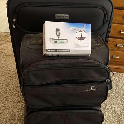 Samsonite Luggage Set with Electronic Scale