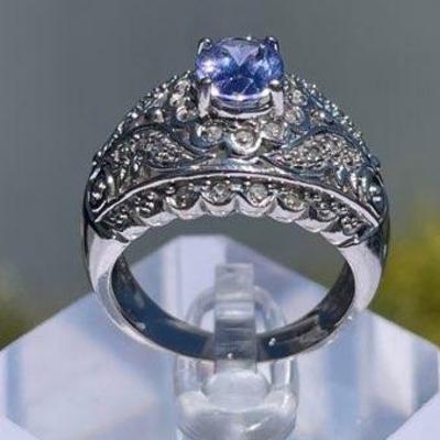 TN312 NAGL Certified 14k White Golde Tanzanite Ring