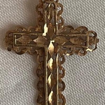 14k Yellow Gold Filigree Cross Pendant – Ornate & Meaningful