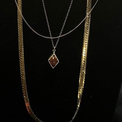 Assorted Gold Plated & Gold Filled Jewelry Pieces 
