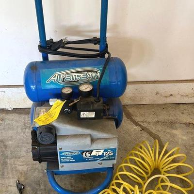 Airstream direct drive oil-lubricated air compressor (Needs an EZ fix)