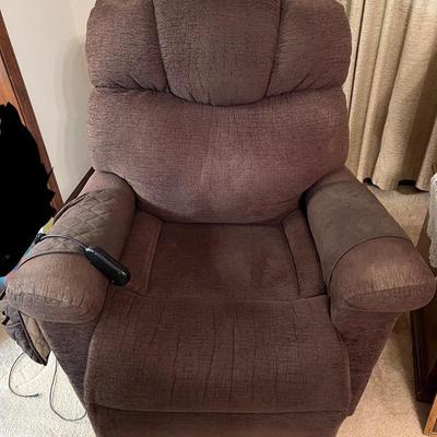 !st Brown Lift Chair By Golden Technologies