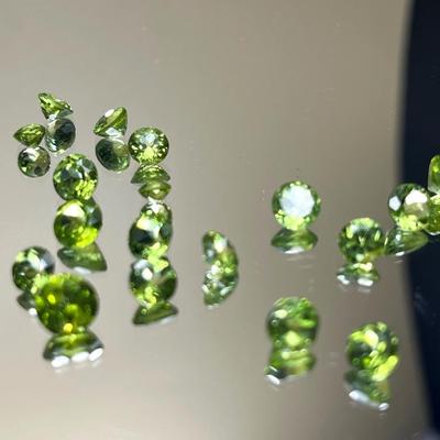 Peridot Rounds Mixed Sizes 16.70 CTTW Up to 5mm  