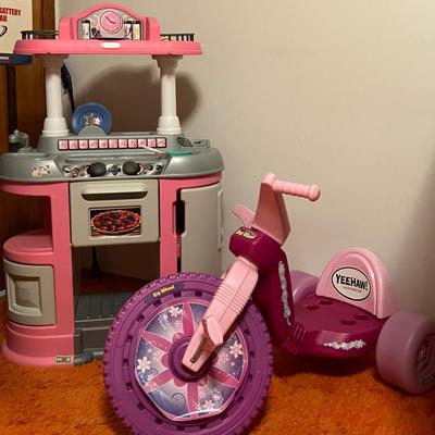 Little Tikes Kitchen and Girls Big Wheel Tricycle