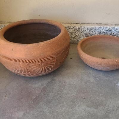 2 Terracotta Style Pots