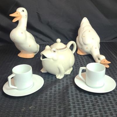 Fritz and Floyd Ceramic Teapot and More