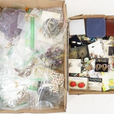 Sale Photo Thumbnail #139