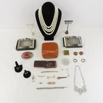Sale Photo Thumbnail #131