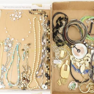 Sale Photo Thumbnail #125