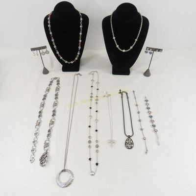 Sale Photo Thumbnail #124