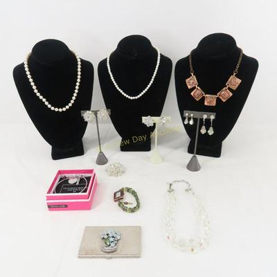 Sale Photo Thumbnail #92