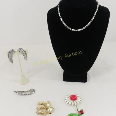 Sale Photo Thumbnail #74