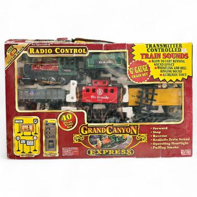 Sale Photo Thumbnail #25: Grand Canyon Express G Gauge Train Set, No. 36912