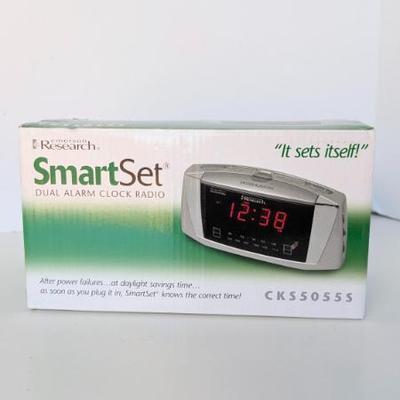 Sale Photo Thumbnail #200: Emerson Research SmartSet Dual Alarm Clock Radio CKS5055S