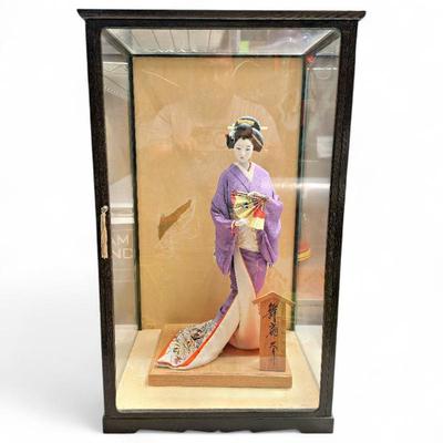 Sale Photo Thumbnail #103: Cased Japanese Geisha Doll w/ Silk Kimono & Fan