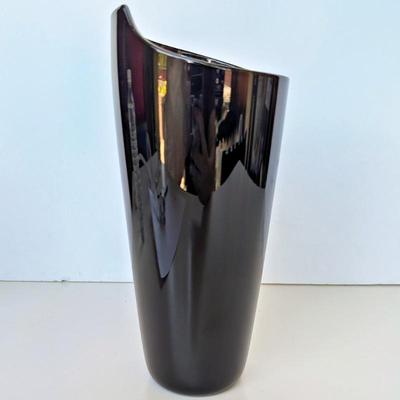 Sale Photo Thumbnail #118: Contemporary Blown Glass Vase, Noir, Asymmetrical Form