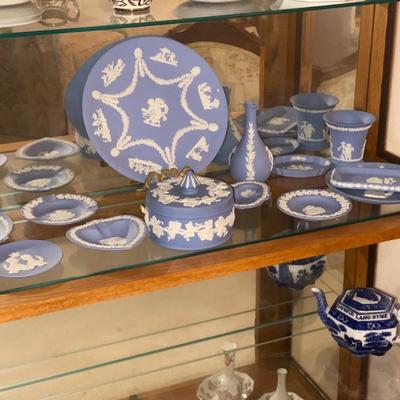 Sale Photo Thumbnail #70: Wedgwood