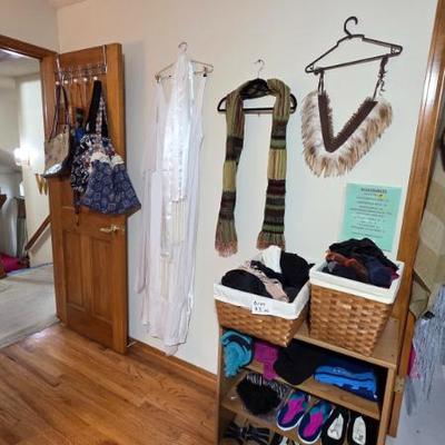 Sale Photo Thumbnail #42